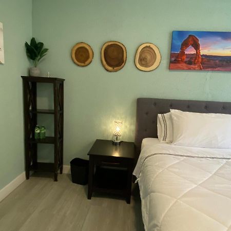 Hudson Homes ビクトリア エクステリア 写真